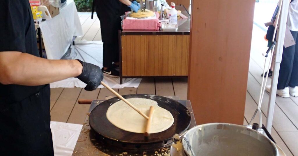 クレープ屋台画像